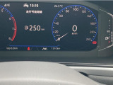 新車拠点のデモカー(試乗車)で使用していた車両です。弊社整備工場にて点検整備を行ったうえで新車保証を継承いたしますのでご安心ください。