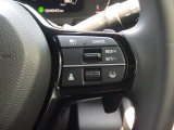 Hondaセンシングの機能のひとつ、アダプティブクルーズコントロール付!アクセルから足を離しても設定したスピードと前車との車間を保ち走行してくれます!車線維持もアシスト☆高速道路で疲労軽減ですね☆