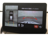 純正のマルチビューカメラが装備されています!上から見下ろしたような視界のカメラが駐車をサポートします!
