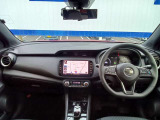 運転席回りは、スッキリしていて落ち着きます。