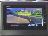 バックモニター付きで、車庫入れやバック時の後方確認をしっかりサポート。モニターに映し出される映像で死角も確認しやすく、狭い場所での駐車や後退時の操作をより安心して行えます。