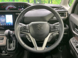 【純正革巻きステアリング】上質な革を使用することで、手にしっかり馴染みとても運転しやすいハンドルです♪