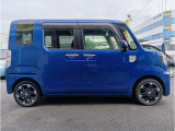 車両入庫時には外装磨きと内装クリーニングを実施しております。納車前にも実施いたしますので、綺麗に快適にお乗りいただけます。