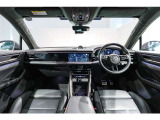 運転席からの眺めです。視界の良さが特徴です。