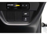 VSA装備=ブレーキ時の車輪ロックを防ぐABS、加速時などの車輪空転を防ぐ トラクションコントロールシステムに旋回時の横すべり抑制の3つの機能を トータルにコントロールします。