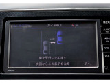 縦列ガイド!バックカメラの映像上に専用のガイド線やマークを表示し、苦手な縦列駐車を画面の指示通りにハンドルを回すだけで完結させる運転支援機能です!