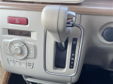 【 シフト 】スムーズなシフトチェンジで快適にお車を操縦していただけます!//
