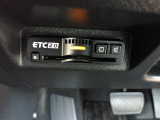 ETC付。高速道路の料金所はキャッシュレスで通過です。サービスエリア等にあるスマートインターの出入りも利用可能でとっても便利。ご納車後すぐにお使い頂けるようセットアップしてのお渡しとなります。