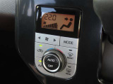 オートエアコンで車内はいつでも快適です♪