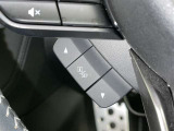 各操作スイッチなどもハンドルから手を放すことなく操作可能で安全運転に支援いたします!