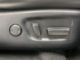 パワーシート搭載。微妙な調整が手軽にでき、ピッタリのポジションで運転することが可能です。