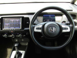 太すぎないので、女性も握りやすく運転しやすいですよ!