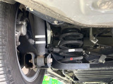 お車を安心してお乗りいただく為には、足回りの定期点検が欠かせません。サービスサポート(有償保証)では無料点検もご提供しており、安心のカーライフをお過ごしいただけるサポート体制が整っています。