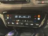 フロント両席にはシートヒーターが付いています!寒い日に便利な装備ですね。