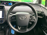 【純正革巻きステアリング】上質な革を使用することで、手にしっかり馴染みとても運転しやすいハンドルです♪