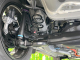 お車を安心してお乗りいただく為には、足回りの定期点検が欠かせません。サービスサポート(有償保証)では無料点検もご提供しており、安心のカーライフをお過ごしいただけるサポート体制が整っています。