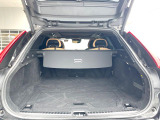普段のお買い物や通勤、送迎等に十分な荷室スペースを確保しております。セカンドシートを倒すと、大きな荷物の積載も可能です。