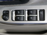 運転席のスイッチ類です。