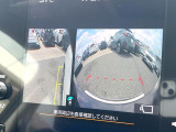 【フロント&サイド&バックカメラ】ドライバーから見にくい死角部分を映像で確認できるカメラを各所に装着。見通しがきかない場所や住宅密集地などを運転することが多い人におすすめの安心装備です。