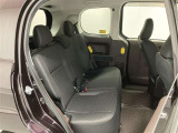 後席シートもゆったりとお座りいただけます。