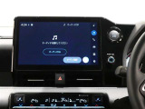 大画面10.5インチのディスプレイオーディオを装備。スマホとクルマをつなぐことで、これまでのナビに加えて、いろんなサービスが楽しめます。
