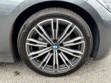 自動車保険も純正のクオリティを。BMWの正規ディーラーのみが取り扱い可能な、BMW専用自動車保険。専任のスタッフが皆様のカーライフを24時間365日サポート致します。