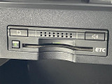 ◆【ETC】有料道路を利用する際に料金所で停止することなく通過できる、ETC車載器(ノンストップ自動料金収受システム機器)が装備されています。セットアップを行うことで利用可能になります。