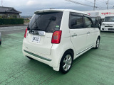 ご納車までの期間ですが、県内のお客様は1,2週間、県外のお客様は2,3週間ほどでご納車が可能となります。但し、お支払いや書類の状況によっては多少の前後もありますので、その際には何卒ご了承下さい。