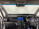 【前方視界】開放的な前方視界!運転がしやすく疲れにくいです♪窓が大きく、見通しがとっても良いおクルマですよ♪