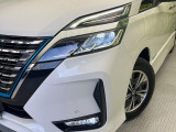 【LEDヘッドライト】悪天候や夜間走行時も良好な視界を確保し安心して運転できる高輝度LEDヘッドライトを装備!点灯速度が早く、消費電力も抑えられています。