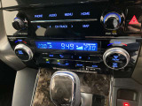 デュアルエアコンとは、運転席と助手席で、個別に温度設定ができる機能です。気温の感じ方は、人それぞれ違うもの。乗る人に優しい機能ですね。