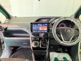 メーターやシフト、スイッチ位置など運転席まわりの配置はしっくりいきたいものですね!まずは座ってチェックしてみて下さい♪