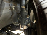 お車を安心してお乗りいただく為には、足回りの定期点検が欠かせません。サービスサポート(有償保証)では無料点検もご提供しており、安心のカーライフをお過ごしいただけるサポート体制が整っています。
