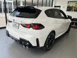 【展示場について】九州エリア最大級の展示場常時30台以上のBMWを展示しております。入庫する予定車両やNET掲載が間に合っていない車両も御座いますので是非一度お問い合わせ下さい。