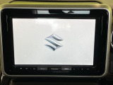 【純正ナビ】人気の純正ナビを装備しております。ナビの使いやすさはもちろん、オーディオ機能も充実!キャンプや旅行はもちろん、通勤や買い物など普段のドライブも楽しくなるはず♪