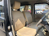 運転席シート廻りは使用感も少なく、良好な状態となっています。丁寧に使われていたことがよくわかりますね。