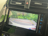 【バックカメラ】駐車時に後方がリアルタイム映像で確認できます。大型商業施設や立体駐車場での駐車時や、夜間のバック時に大活躍!運転スキルに関わらず、今や必須となった装備のひとつです!