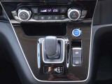 電動パーキングブレーキとオートブレーキホールドで運転の負担を軽減してくれます!