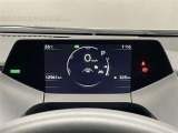 見やすいメーターレイアウトで運転をサポート!