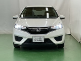 LEDヘッドライトを装備しています。LEDヘッドライトはとても明るく、雨の日や夜間走行も安全・安心です。オートライトコントロール付きで周囲の明るさに応じて自動で点灯・消灯します