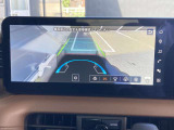 目視できないフードで隠れた路面の映像を表示するインビジブルフードビュー
