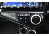 ★エアコンはオートタイプが装着済みです!オートモードにしておけば、車内温度を設定するだけで風の料や吹き出し口の切り替えを機械が行ってくれます!一年中快適な環境を作れますよ♪
