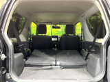 普段のお買い物や通勤、送迎等に十分な荷室スペースを確保しております。セカンドシートを倒すと、大きな荷物の積載も可能です♪