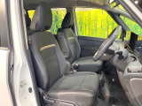 運転席シート廻りは使用感も少なく、良好な状態となっています。前オーナー様が丁寧に使っていたことがよくわかりますね。