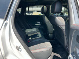 メルセデス・ベンツの定める厳しい基準をクリアしたお車のみをご案内させて頂きます。納車前整備はメーカー規定に基づき当店3Fの指定工場で入念に行なわれます。熟練のメカニックがお客様のお車を整備致します。