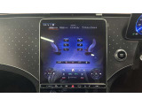 バックカメラにより駐車時の後方確認も楽にできます。