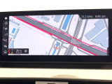 ●純正ナビ:一体感のあるナビは、高級感ある車内を演出してくれます。オーディオ機能も充実しておりますので、運転もより楽しめます♪