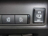 両側ハンズフリーオートスライドドア装備です!運転席のスイッチでの開閉やドアスイッチでの開閉は当たり前ですが、足の簡単な操作でスライドドアの開閉が出来ます!両手が塞がっているような時にとても便利です☆