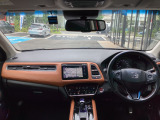 内装はベージュ内装☆見晴らしも良好な車種ですので運転も楽々です♪