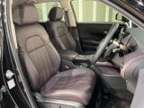 運転席はパワーシート付です。細かな動きでドライビングポジションを確保できます。